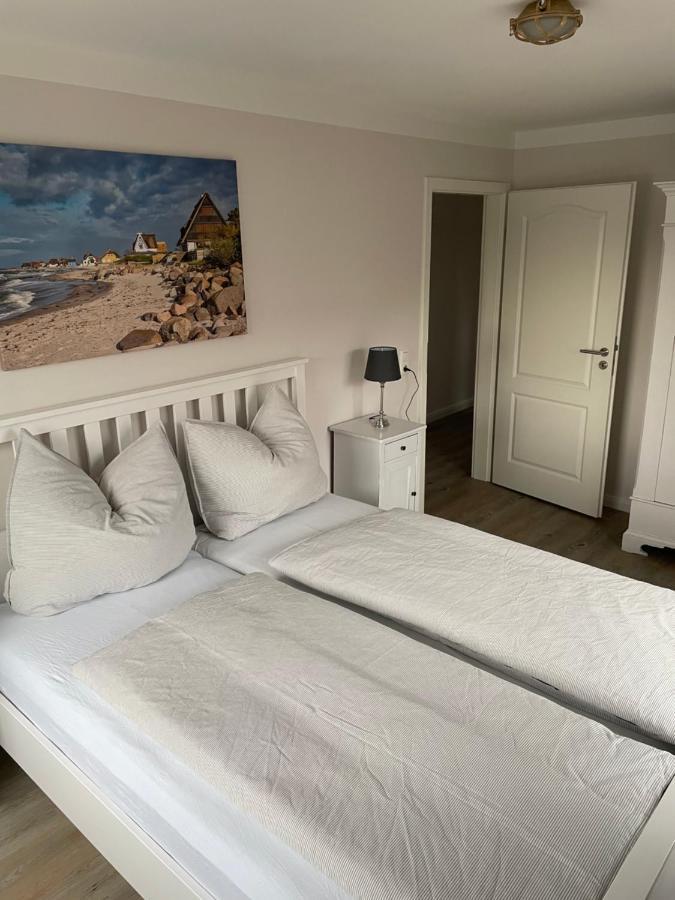 Hotel & Ferienunterkuenfte Hus Seeblick فيهمارن المظهر الخارجي الصورة