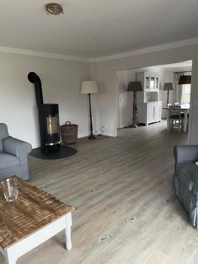 Hotel & Ferienunterkuenfte Hus Seeblick فيهمارن المظهر الخارجي الصورة