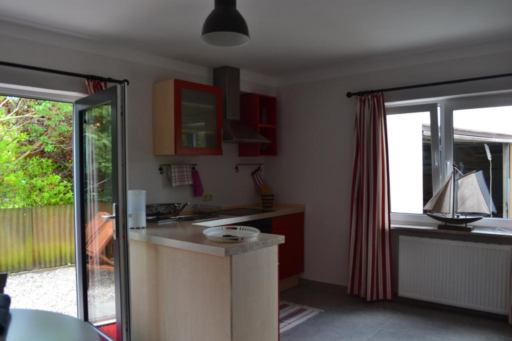 Hotel & Ferienunterkuenfte Hus Seeblick فيهمارن المظهر الخارجي الصورة