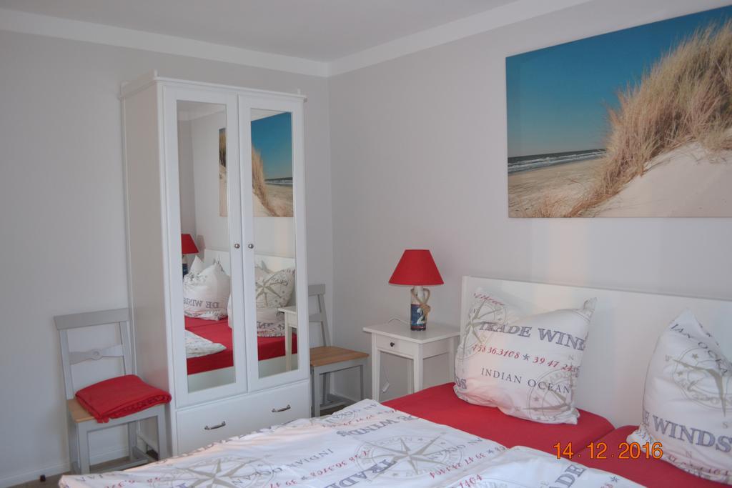 Hotel & Ferienunterkuenfte Hus Seeblick فيهمارن المظهر الخارجي الصورة