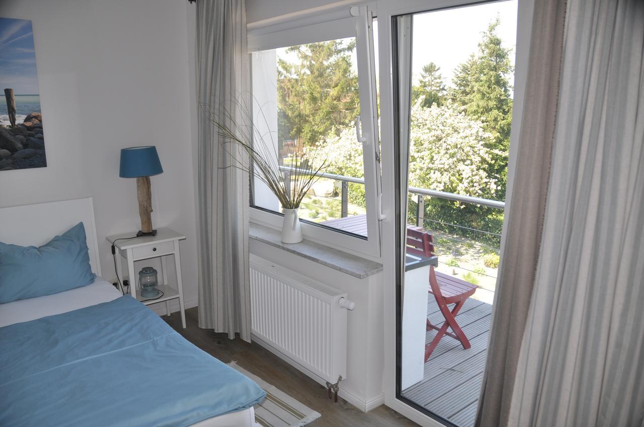 Hotel & Ferienunterkuenfte Hus Seeblick فيهمارن المظهر الخارجي الصورة